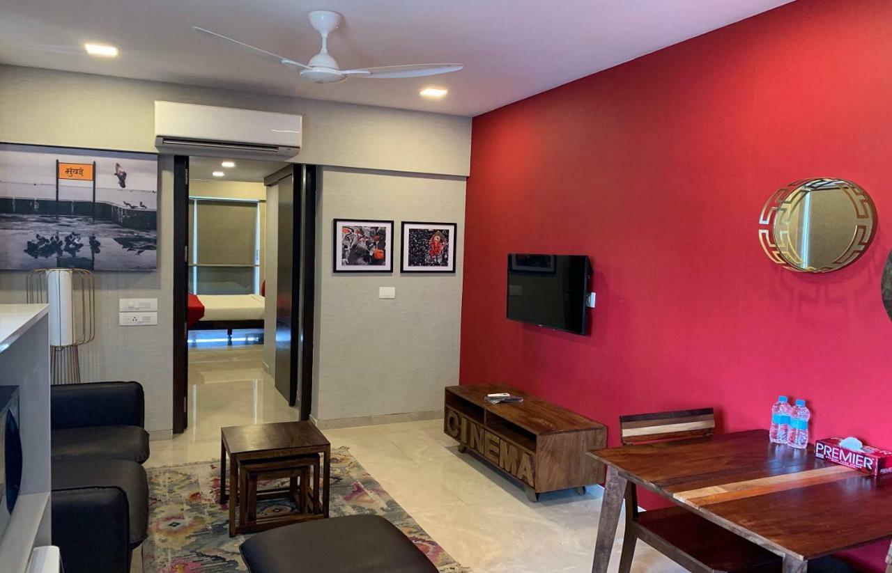 Theory9 Premium Service Apartments Khar Мумбаї Екстер'єр фото