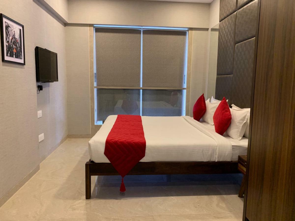 Theory9 Premium Service Apartments Khar Мумбаї Екстер'єр фото